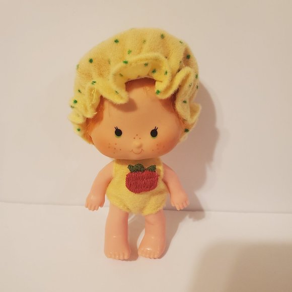 American Greetings Other - - Vintage Strawberry Shortcake Apple Dumpling doll